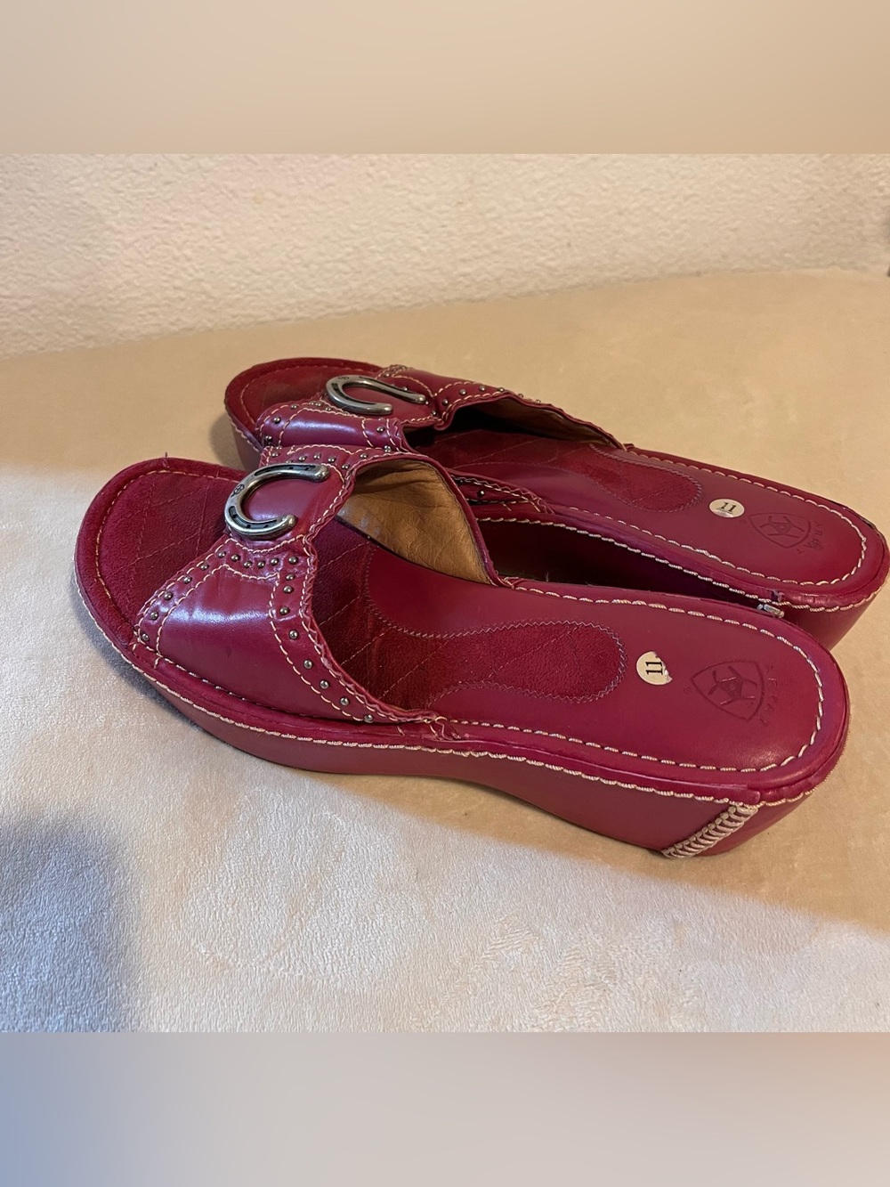 Ariat Casey Leather Wedge Sandals Horseshoe Berry Purple Size 11